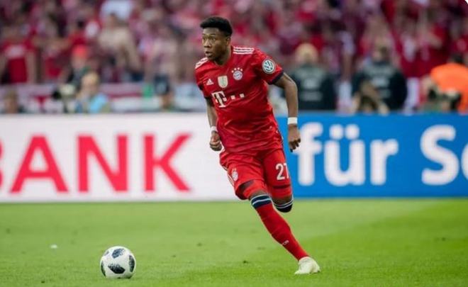 他在更衣室 他在更衣室